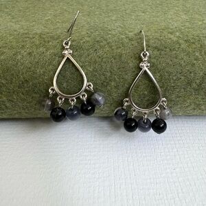 Black and Silver Teardrop Earrings. Chandelier Dangle Design.